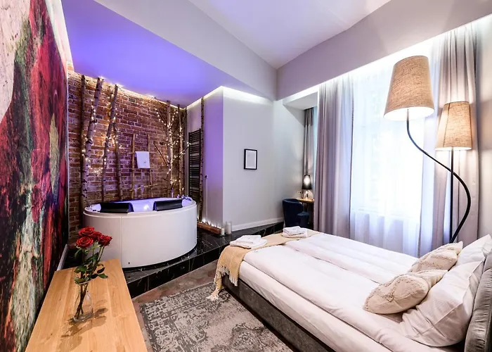 Deluxe Apartment